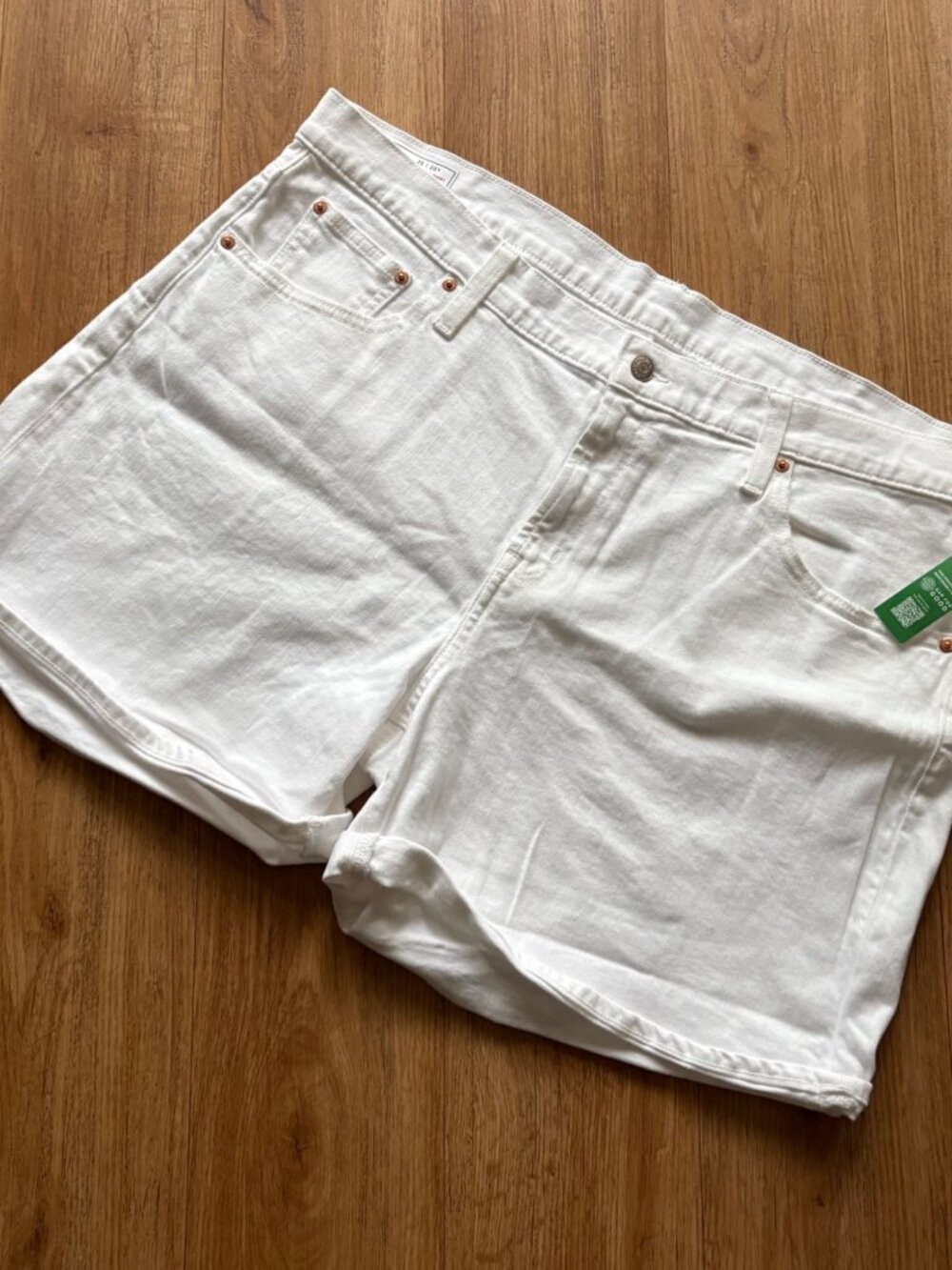 Gap Mid Rise 5” Girlfriend Denim Shorts White NWT Women’s Size 35 / 20